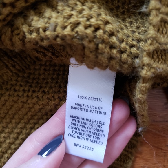 Express cropped olive green sweater, tie back - Picture 5 of 5